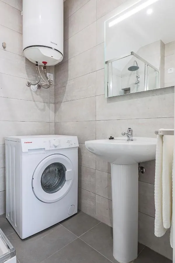 Algaba Aral Apartment Alcala del Rio